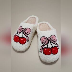 F245.Bow Cherry Face Plush Slippers